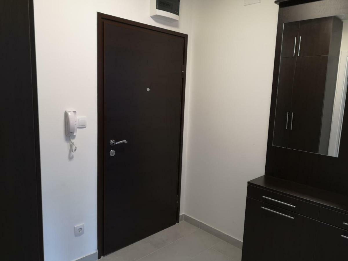 Apartman Gaga Lukavica Exterior foto